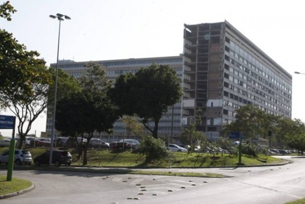 Alunos transgêneros, transexuais e travestis poderão adotar nomes sociais na UFRJ