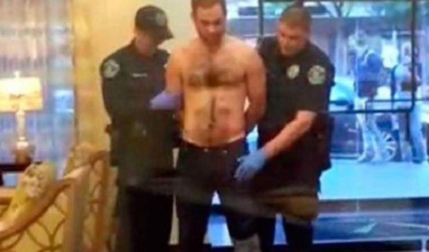  Policial confunde pênis de suspeito com arma e vídeo faz sucesso na web