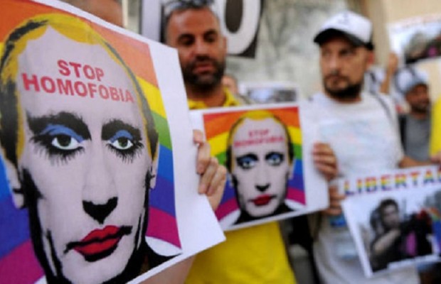  Comitê russo rejeita projeto de lei anti-gays: “O projeto de lei era analfabeto”