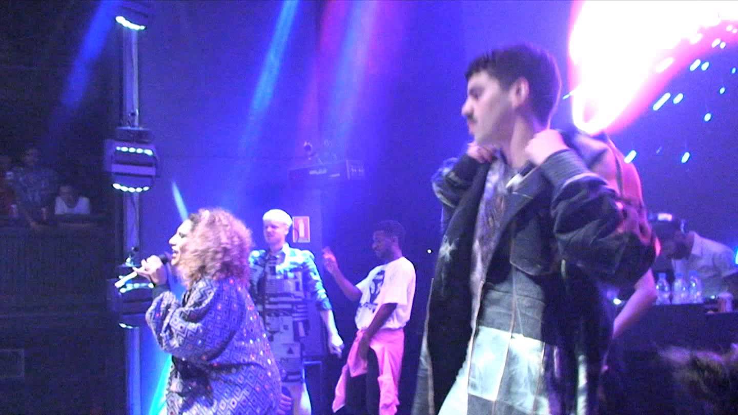 Banda Uó – Vânia (Ao Vivo) @ Wallpaper Rio (The Week) – Pheeno TV