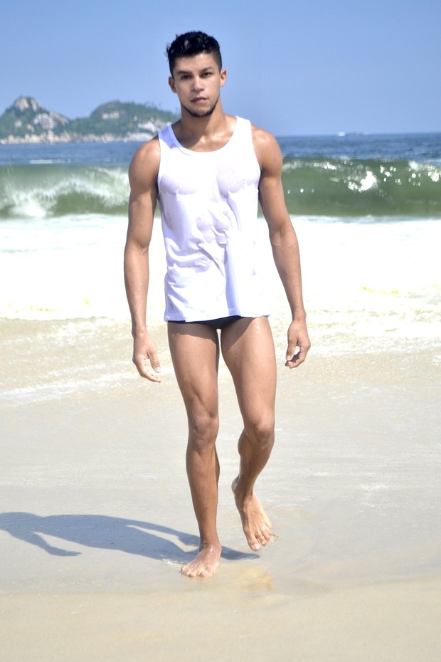 Fábio Cesar, candidato Mister Universo Cidade do Rio, tem 22 anos e mede 1,82 m.