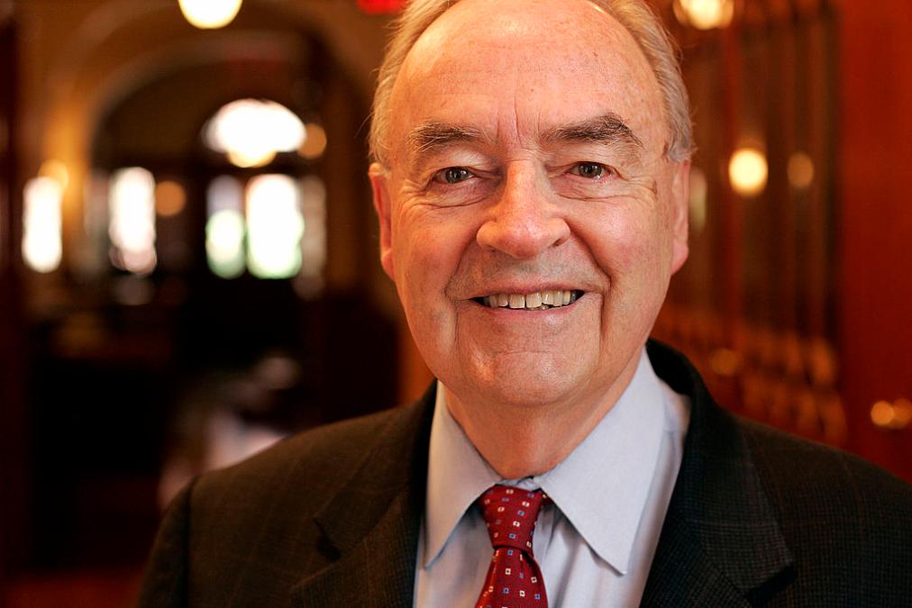 Viúvo, ex-senador de 90 anos anuncia que vai se casar de novo – desta vez, com um homem