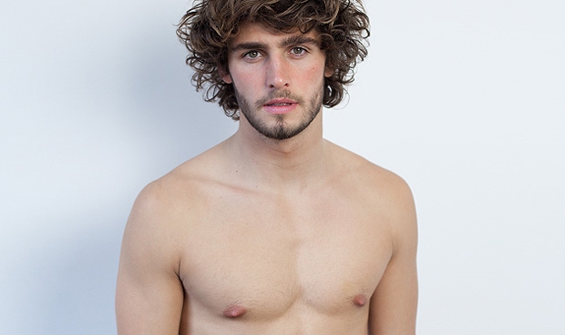  Vazam nudes de Alex Libby, novo modelo da marca ‘Abercrombie & Fitch’