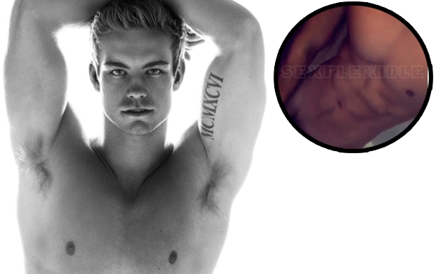  Dustin McNeer, de ‘America’s Next Top Model’, aparece tomando banho pelado em vídeo íntimo