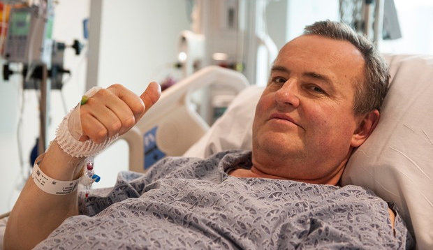 Apôs câncer, homem recebe primeiro transplante de pênis nos EUA