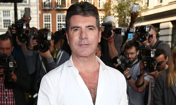  Simon Cowell oferece contrato para as Spice Girls gravarem novo álbum