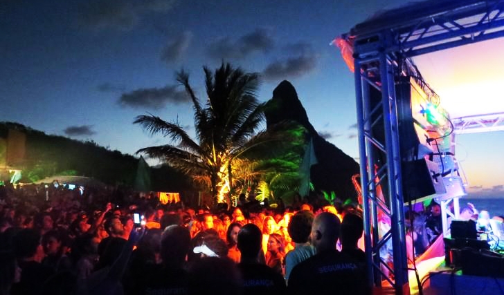  Love Noronha: festival LGBT agita arquipélago com moda, música e turismo