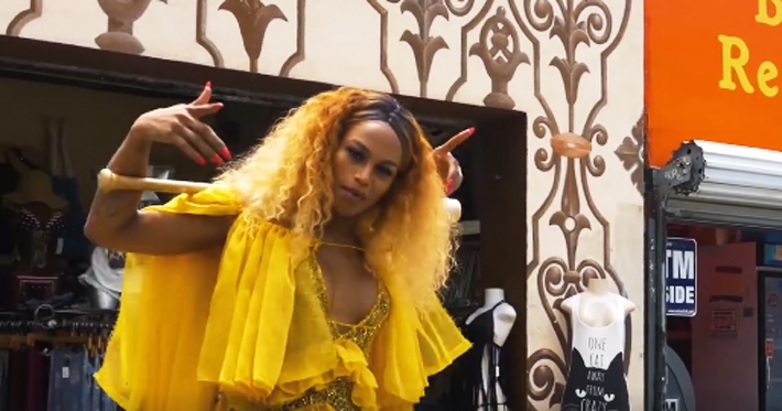  Mulheres transexuais recriam clipes de “Lemonade”, da Beyoncé, para encorajar LGBTs