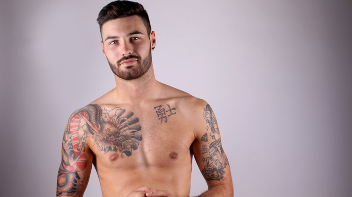 Mr. Reino Unido, Mark Redfearn aparece pelado em programa de TV