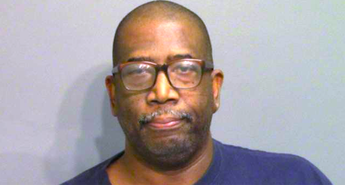 Pastor que condenou vítimas de Orlando é preso por pedofilia