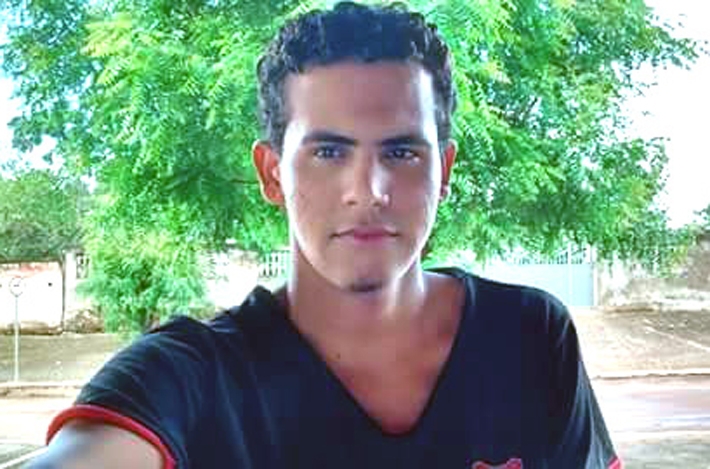  Revoltante! Jovem gay é torturado e apedrejado até morte no Maranhão