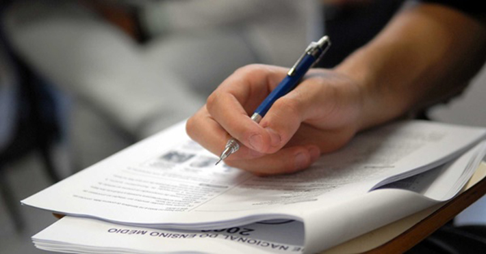 Homofobia pode ser possível tema da redação do Enem 2016