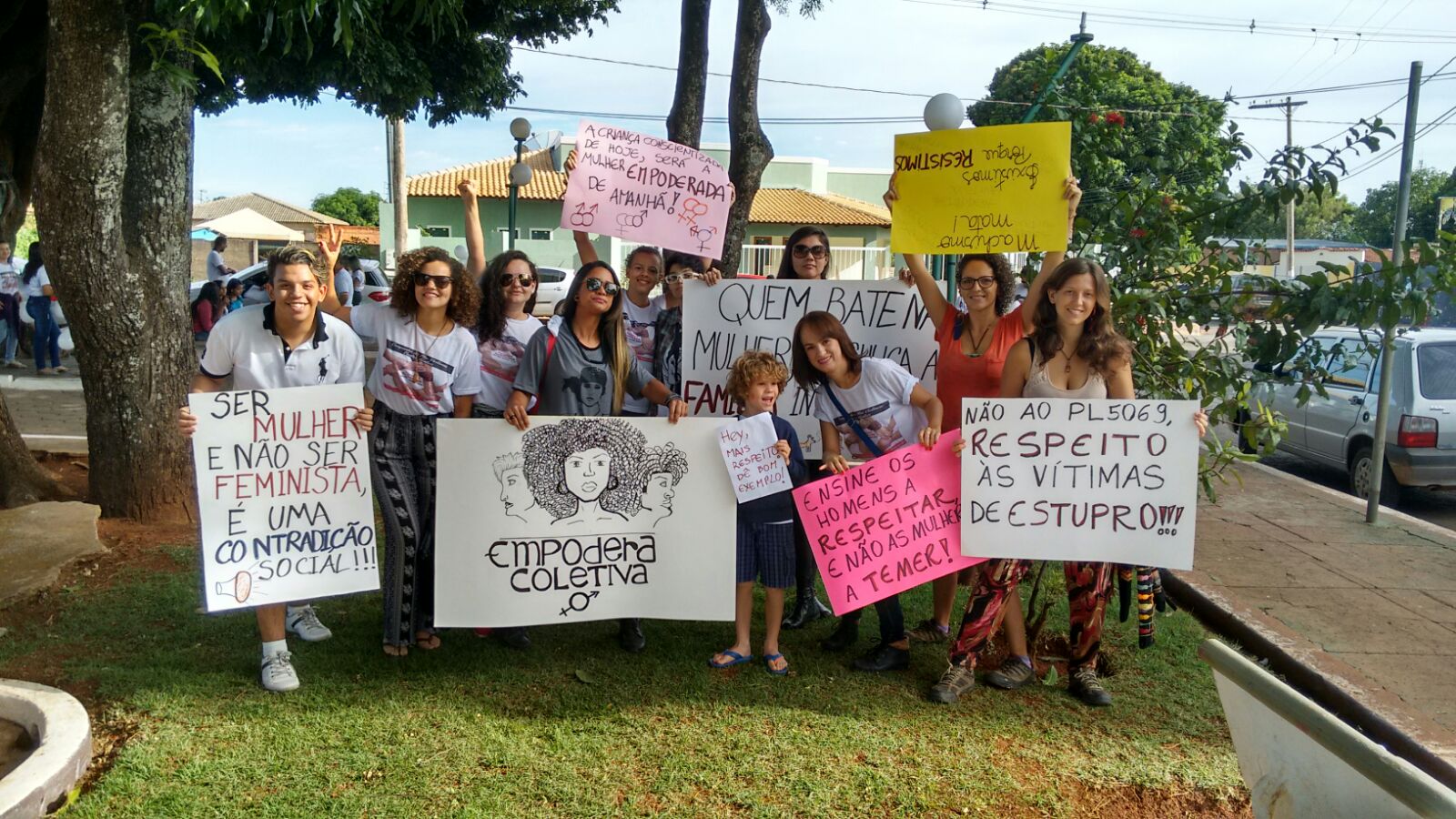 GO: Justiça considera vídeo com criança mandando “beijo pras travestis” erotização precoce