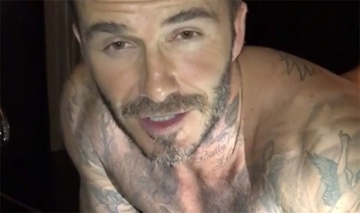 Umidificação do dia: David Beckham divulga vídeo fazendo flexões só de cueca