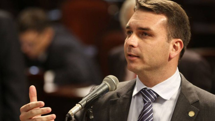 flavio-bolsonaro-pheeno-capa