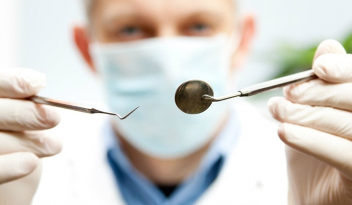  Dentista é acusado de praticar sexo oral em pacientes sob o efeito de anestesia