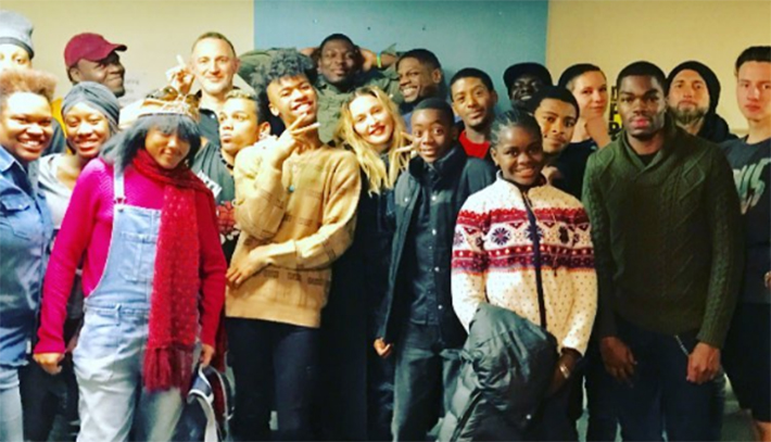 Madonna e Lady Gaga visitam centro LGBT para jovens carentes