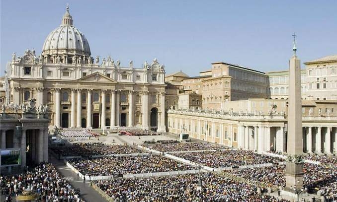  Vaticano volta a afirmar que homossexual não pode ser padre