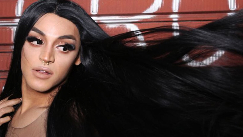 Pabllo Vittar é aposta para “bater de frente com Anitta e Ludmilla” em 2017, afirma O Globo