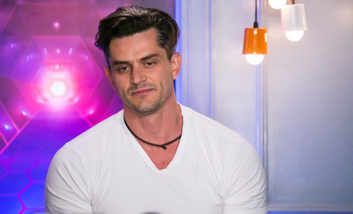 BBB17: Marcos aparece excitado em vídeo que circula pelas redes sociais