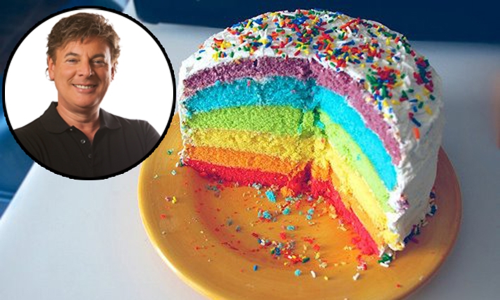  Milagre?! Pastor garante “cura gay” com receita de bolo