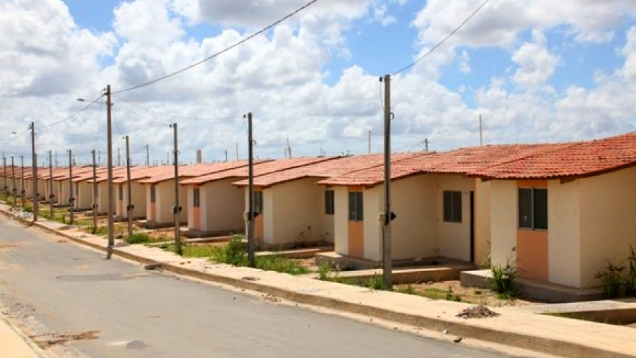 LGBTs de Alagoas ganham direito a 5% de vagas em programa de habitação