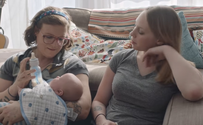 Fazendo história! Dove faz campanha com uma mãe trans lésbica; confira