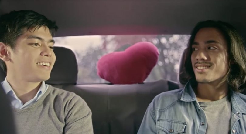  Novo comercial do Uber mostra história real de jovem gay que dividiu corrida com crush