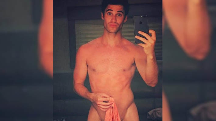  Darren Criss, de Glee, posta foto nu e deixa seguidores enlouquecidos
