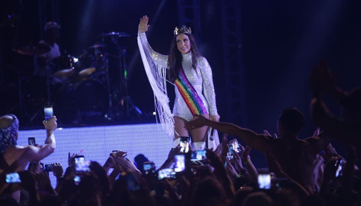 Ivete Sangalo e San Sebastian promovem encontro de boys magias em “Ilha Gay”; confira fotos