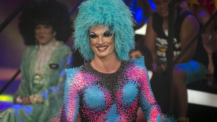  Rodrigo Hilbert diz que todo homem deveria se vestir de drag queen uma vez