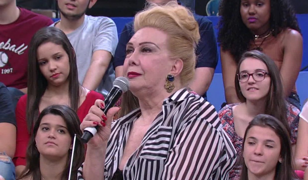 Rogéria recebe alta após duas semanas de internação: “Ela está falante e feliz”