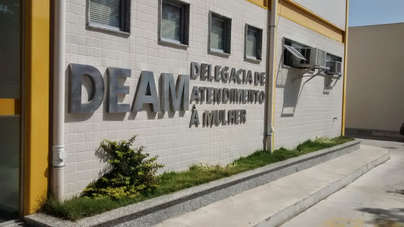 Transexuais já podem ser atendidas em delegacias da mulher no Rio