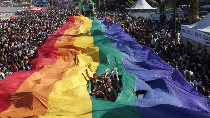  Juiz determina que psicólogos ofereçam “cura gay” para homossexuais no Brasil