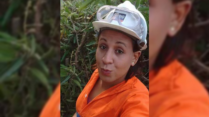 Gari transgênero afirma ter sido vítima de preconceito dentro da empresa