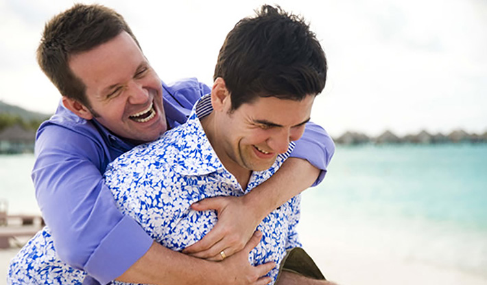 Gays e bissexuais têm menos sintomas depressivos que heterossexuais