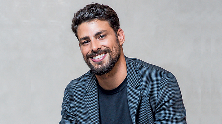 “Não tive pudor nenhum”, diz Cauã Reymond sobre cenas de sexo gay
