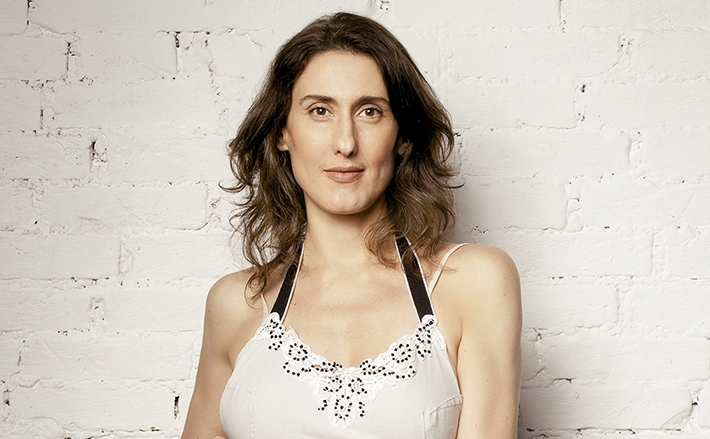 Jurada do MasterChef, Paola Carossella formará 25 ajudantes de cozinha trans