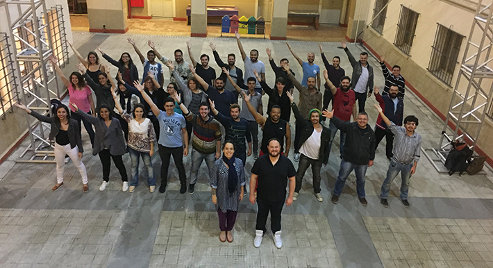 Coral LGBTTA faz apresentação gratuita na zona leste de São Paulo