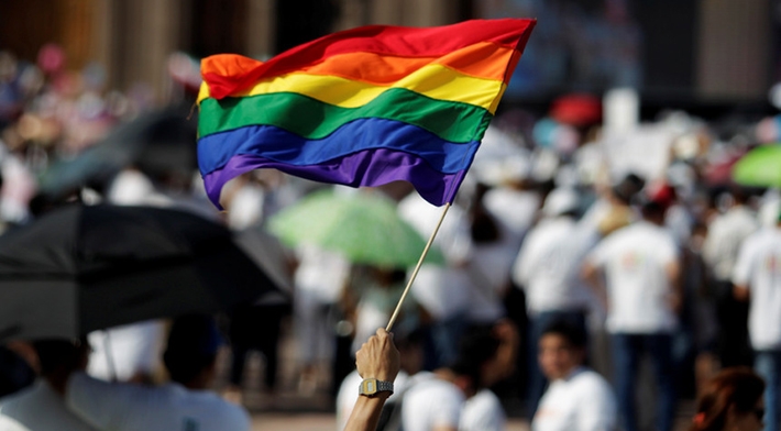  Tribunal Constitucional da Áustria autoriza o casamento gay no país