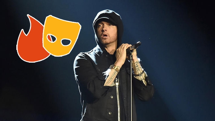  Eminem revela durante entrevista que usa Tinder e Grindr