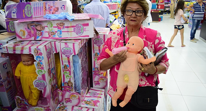  Loja que vendia “boneca transexual” é fechada no Paraguai