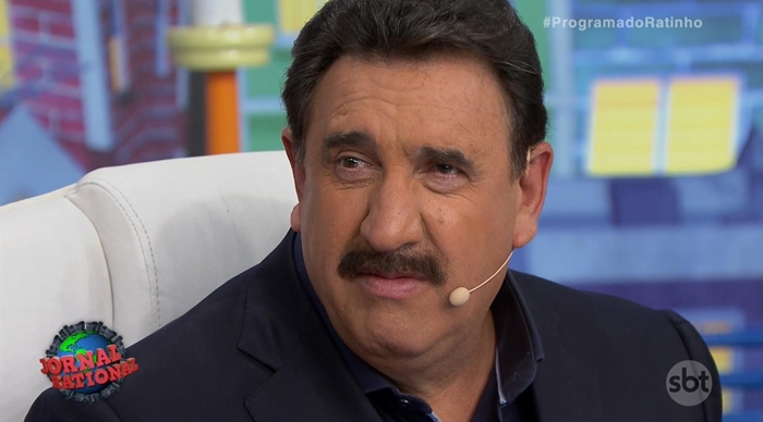 Ratinho tenta se explicar após vídeo onde ofende gays: “Gosto muito deles”