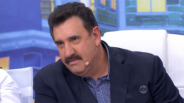 Ratinho posta vídeo com comentários homofóbicos e gera polêmica: “Exagero de viado”