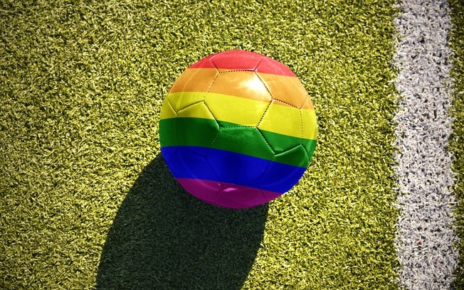  Manual ensina como LGBTs devem se comportar durante a Copa do Mundo na Rússia