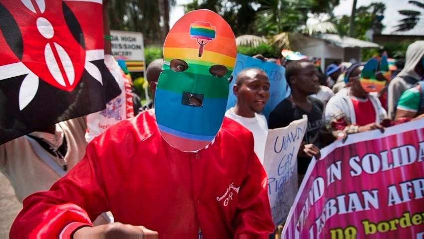  Justiça do Quênia proíbe exames anais forçados para verificar homossexualidade