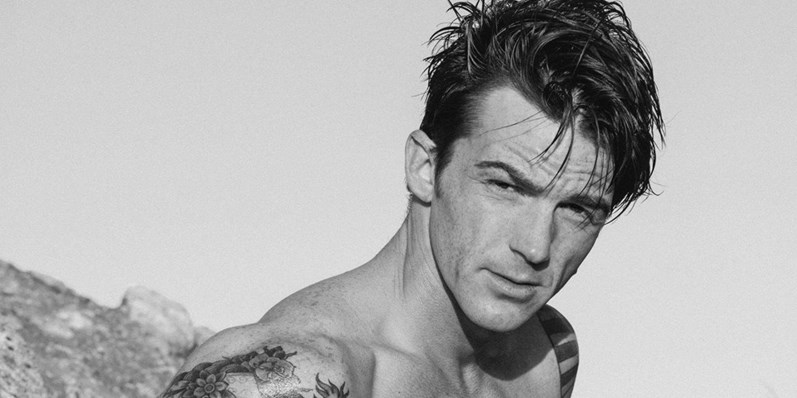 Supostas fotos do ator Drake Bell pelado vazam na web; confira