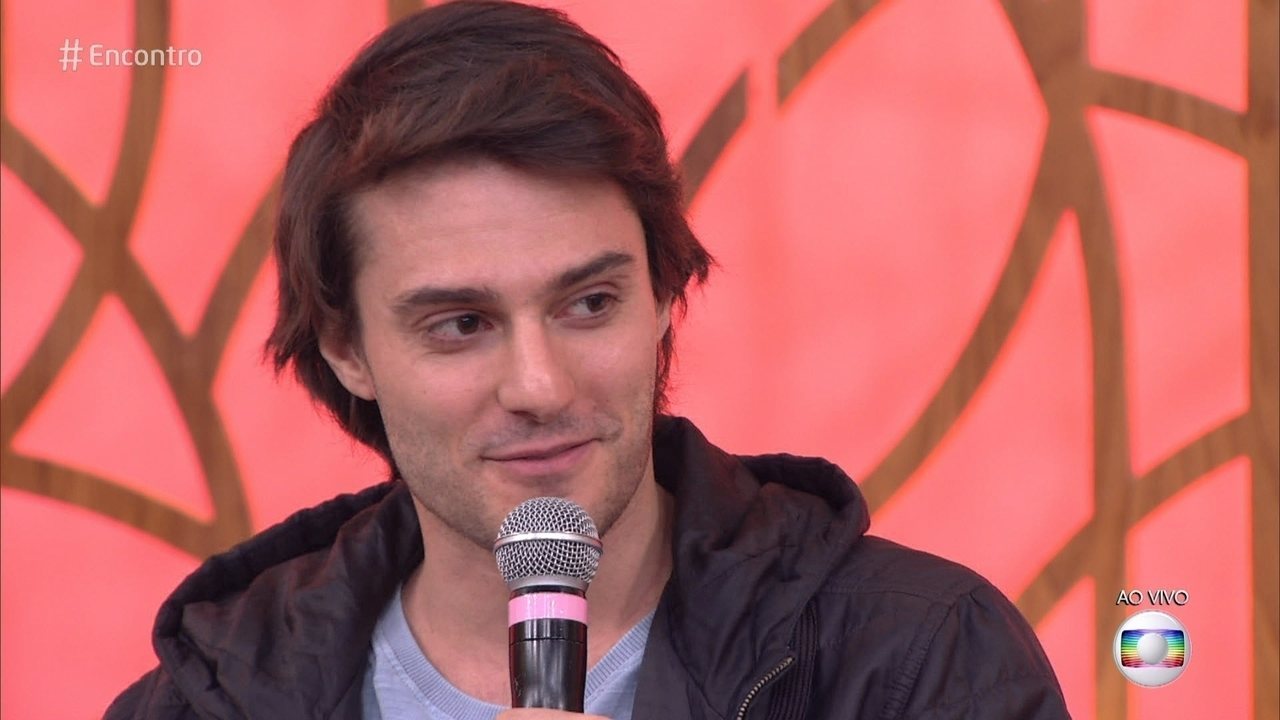 Hugo Bonemer lembra apoio de Fátima Bernardes após se assumir gay