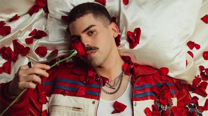 Mateus Carrilho, da Banda Uó, anuncia sua estreia solo com o single “Privê”