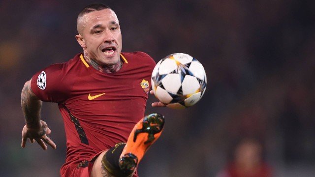 “Jogadores não se assumem gays porque têm vergonha”, diz atleta belga